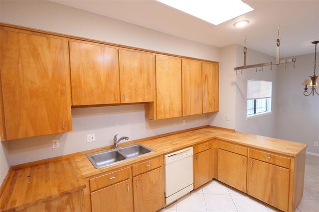 9526 Val Verde Street, Houston, TX 77063