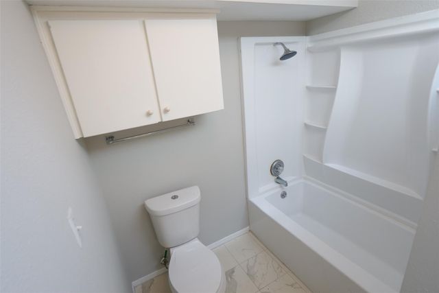 9526 Val Verde Street, Houston, TX 77063