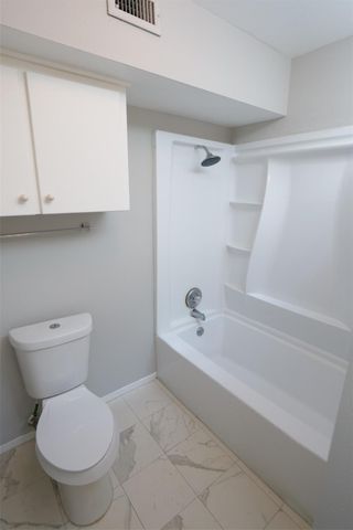 9526 Val Verde Street, Houston, TX 77063