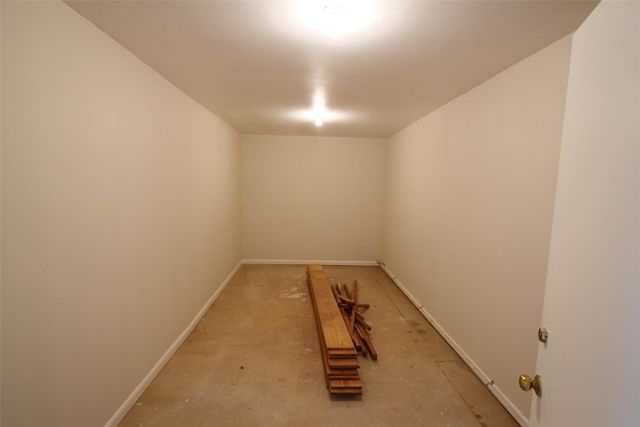 9526 Val Verde Street, Houston, TX 77063