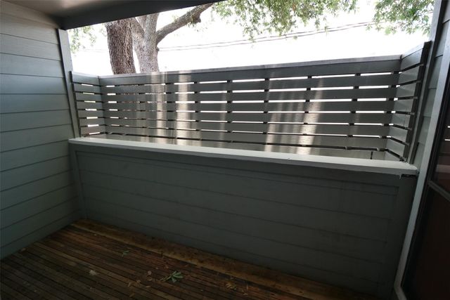 9526 Val Verde Street, Houston, TX 77063