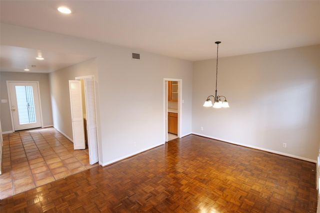 9526 Val Verde Street, Houston, TX 77063