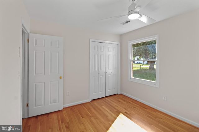 40 LEA RD, Colonial Beach, VA 22443