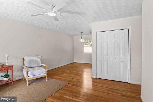 40 LEA RD, Colonial Beach, VA 22443