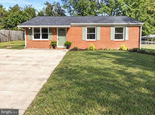 40 LEA RD, Colonial Beach, VA 22443