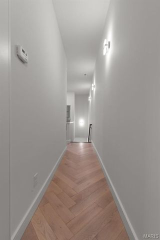 1201 Mackay Place, St Louis, MO 63104