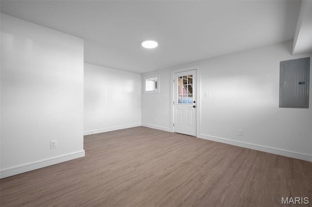 1201 Mackay Place, St Louis, MO 63104