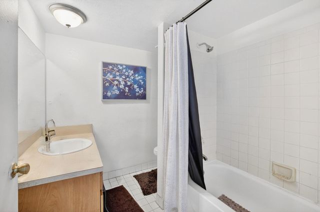2550 SW 18th Terrace 2005, Fort Lauderdale, FL 33315