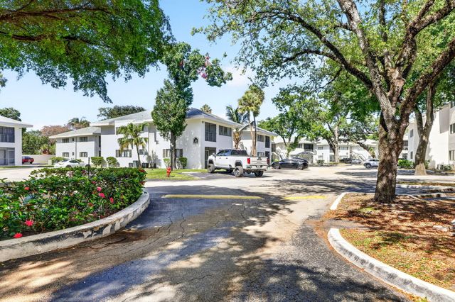 2550 SW 18th Terrace 2005, Fort Lauderdale, FL 33315