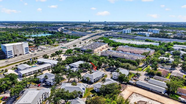 2550 SW 18th Terrace 2005, Fort Lauderdale, FL 33315