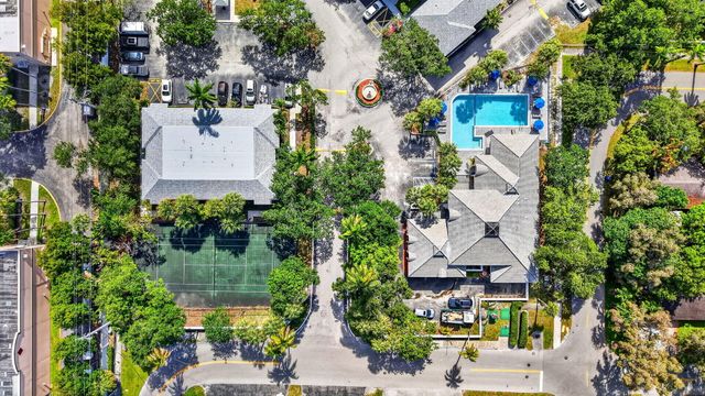 2550 SW 18th Terrace 2005, Fort Lauderdale, FL 33315
