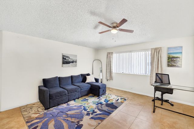 2550 SW 18th Terrace 2005, Fort Lauderdale, FL 33315