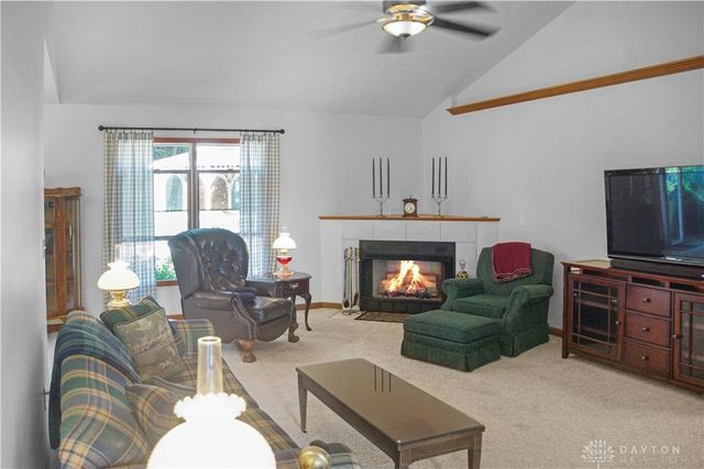 107 Trace Court, West Carrollton, OH 45439