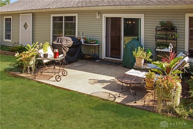 107 Trace Court, West Carrollton, OH 45439