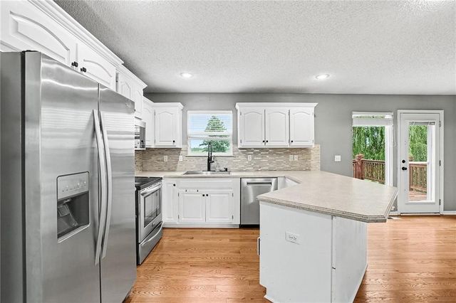 611 W 3rd Terrace, Wellsville, KS 66092