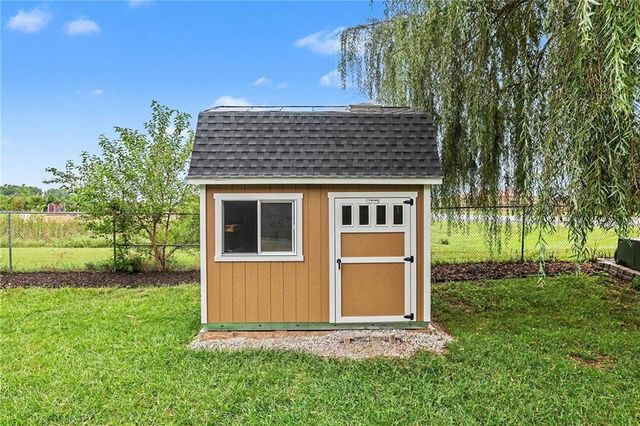 611 W 3rd Terrace, Wellsville, KS 66092