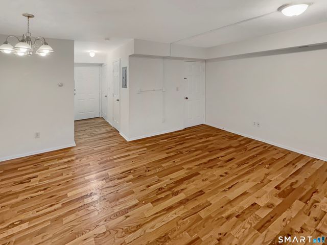 183 Livingston Place 12, Bridgeport, CT 06610
