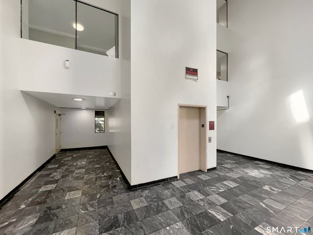 183 Livingston Place 12, Bridgeport, CT 06610