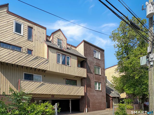 183 Livingston Place 12, Bridgeport, CT 06610