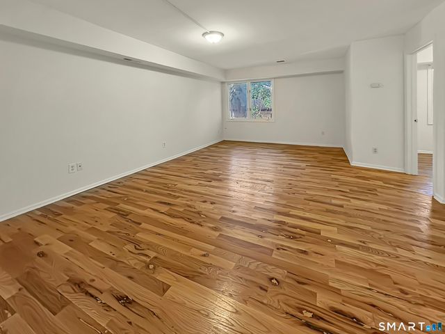 183 Livingston Place 12, Bridgeport, CT 06610