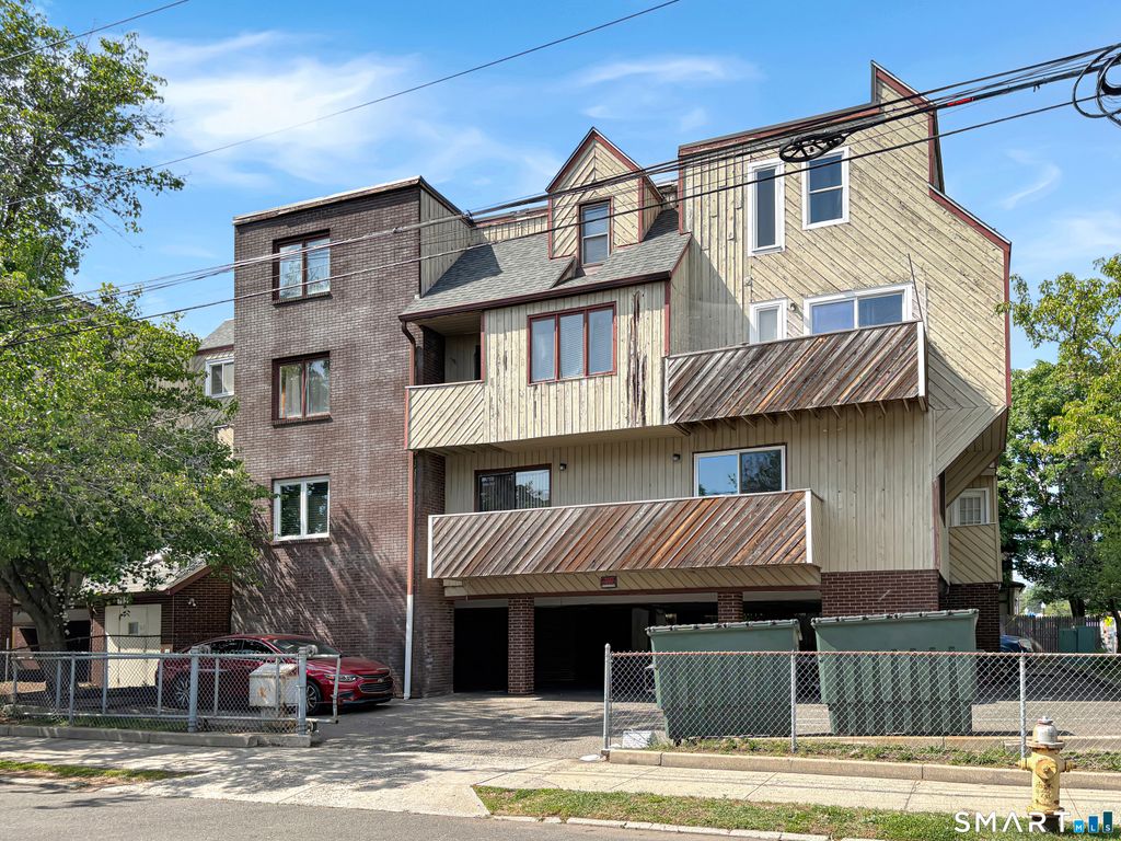 183 Livingston Place 12, Bridgeport, CT 06610