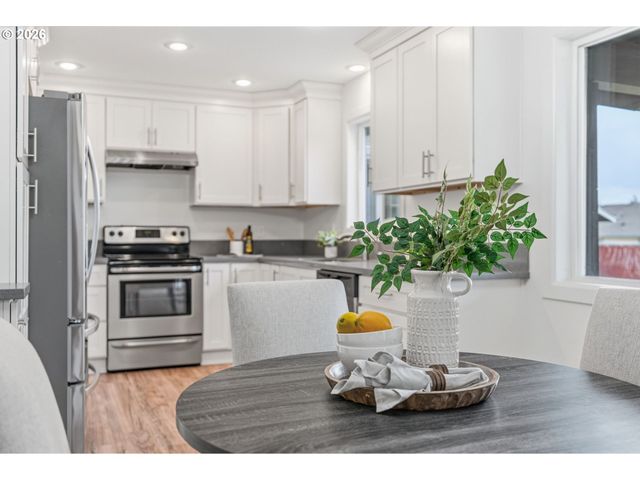 8412 Ne 27TH Ave, Vancouver, WA 98665