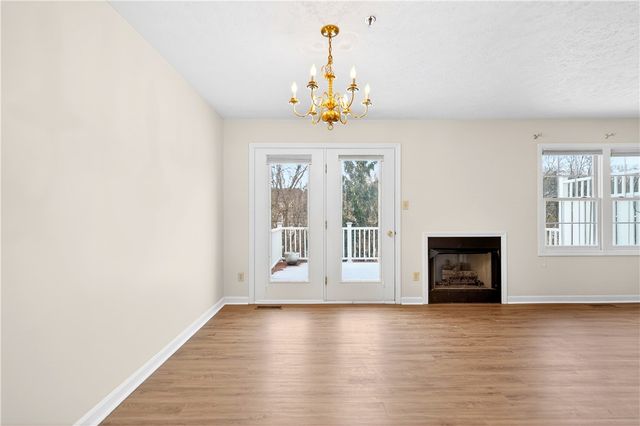 1214 Meadowbrook, North Strabane, PA 15317