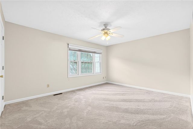 1214 Meadowbrook, North Strabane, PA 15317