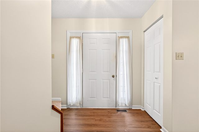 1214 Meadowbrook, North Strabane, PA 15317