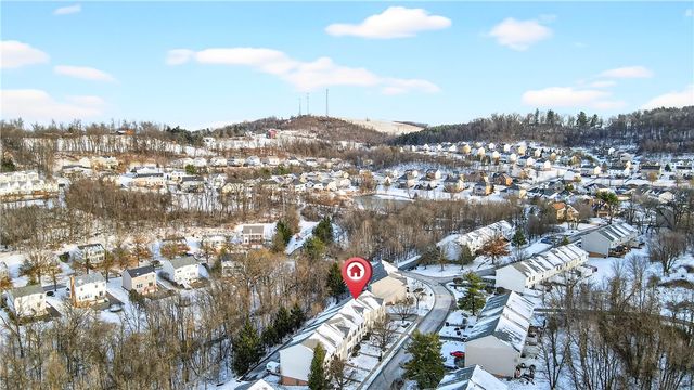 1214 Meadowbrook, North Strabane, PA 15317