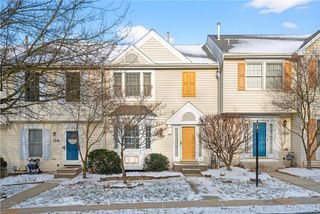 1214 Meadowbrook, North Strabane, PA 15317