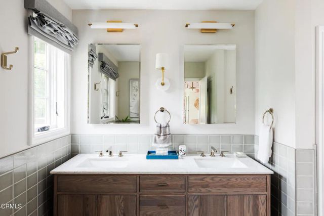 154 S Arroyo Boulevard, Pasadena, CA 91105