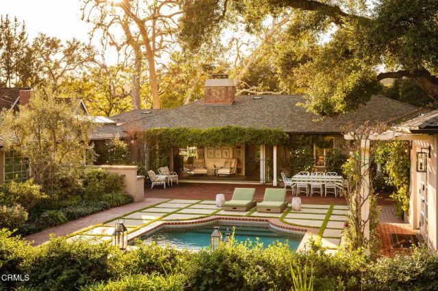 154 S Arroyo Boulevard, Pasadena, CA 91105