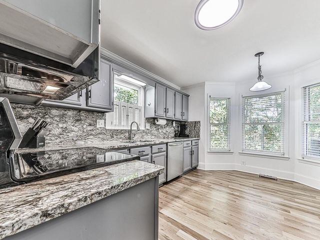 47 White Oak SE Drive, Cartersville, GA 30121