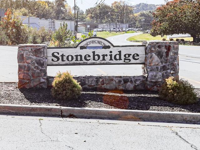 47 White Oak SE Drive, Cartersville, GA 30121