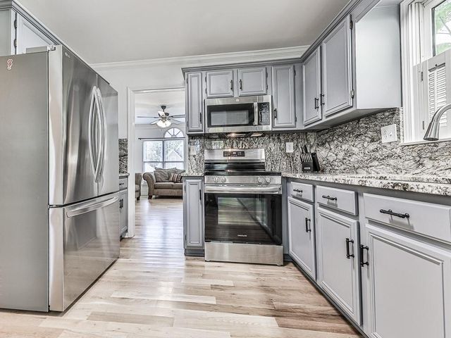 47 White Oak SE Drive, Cartersville, GA 30121