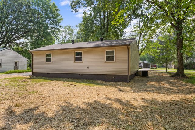 207 Tulsa Ave, Tullahoma, TN 37388