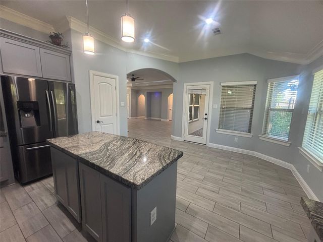 10002 Paintbrush Lane, Sugar Land, TX 77498