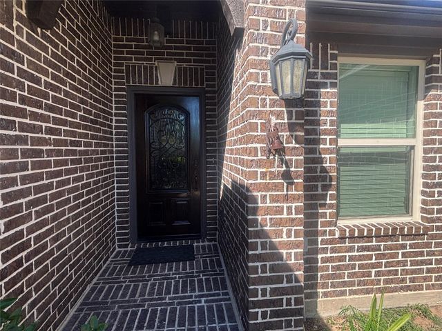 10002 Paintbrush Lane, Sugar Land, TX 77498