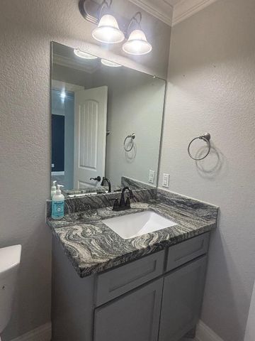 10002 Paintbrush Lane, Sugar Land, TX 77498