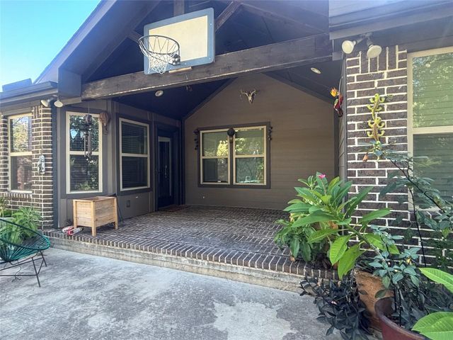 10002 Paintbrush Lane, Sugar Land, TX 77498