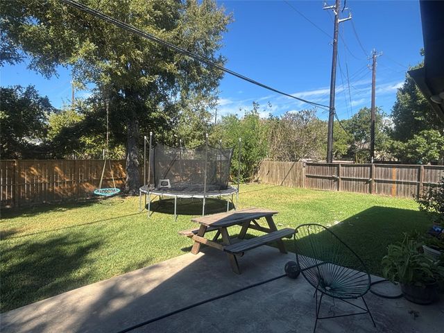 10002 Paintbrush Lane, Sugar Land, TX 77498