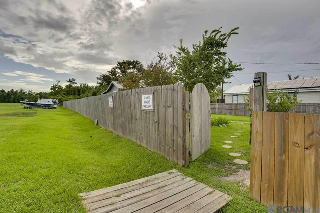 21112 Highway 1, Golden Meadow, LA 70357