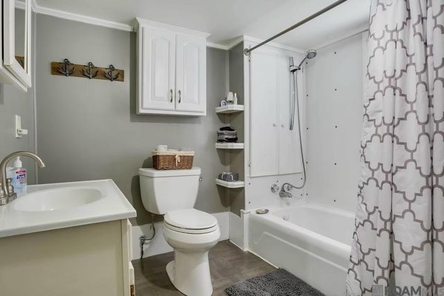 21112 Highway 1, Golden Meadow, LA 70357