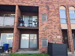 3237 RED LION RD, Philadelphia, PA 19114