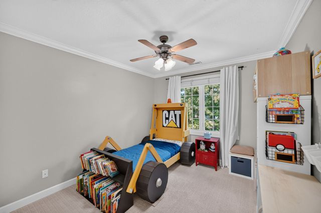 706 NE 40th Court, Ankeny, IA 50021