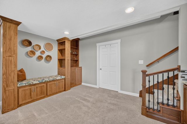 706 NE 40th Court, Ankeny, IA 50021