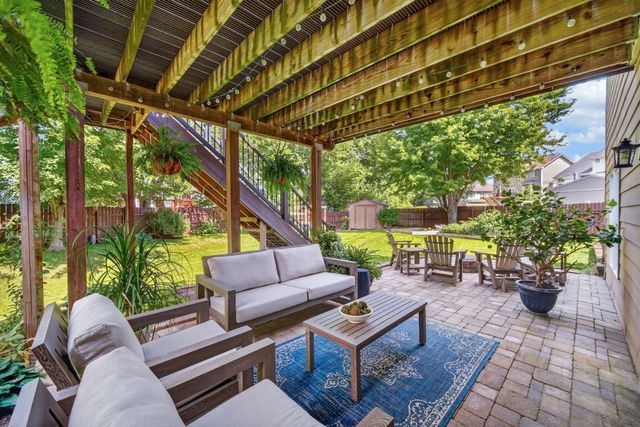 706 NE 40th Court, Ankeny, IA 50021