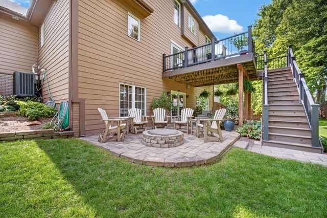 706 NE 40th Court, Ankeny, IA 50021