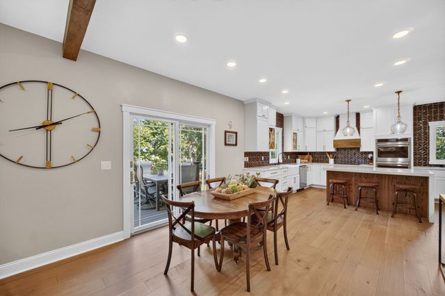 706 NE 40th Court, Ankeny, IA 50021